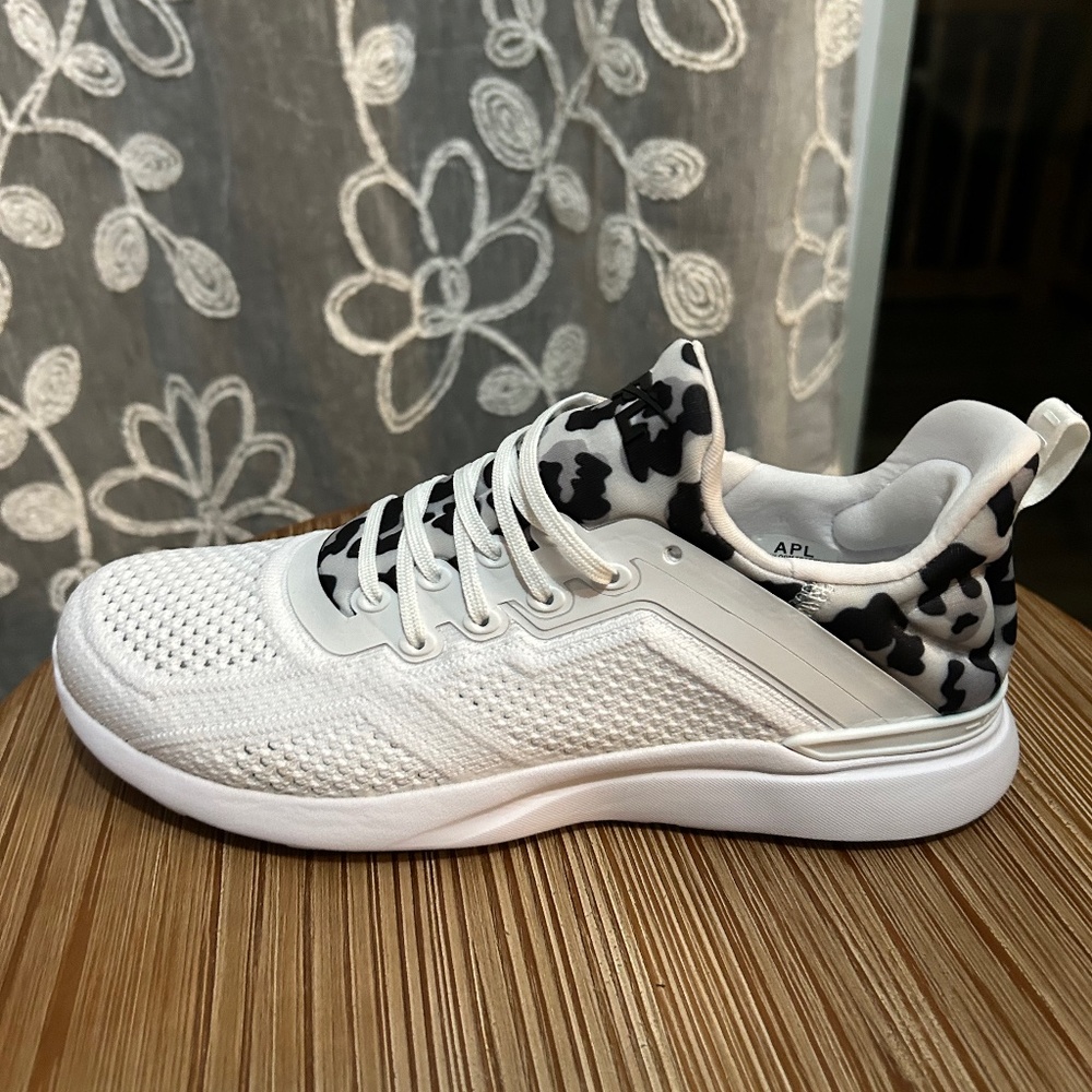 APL tech loom tracer leopard